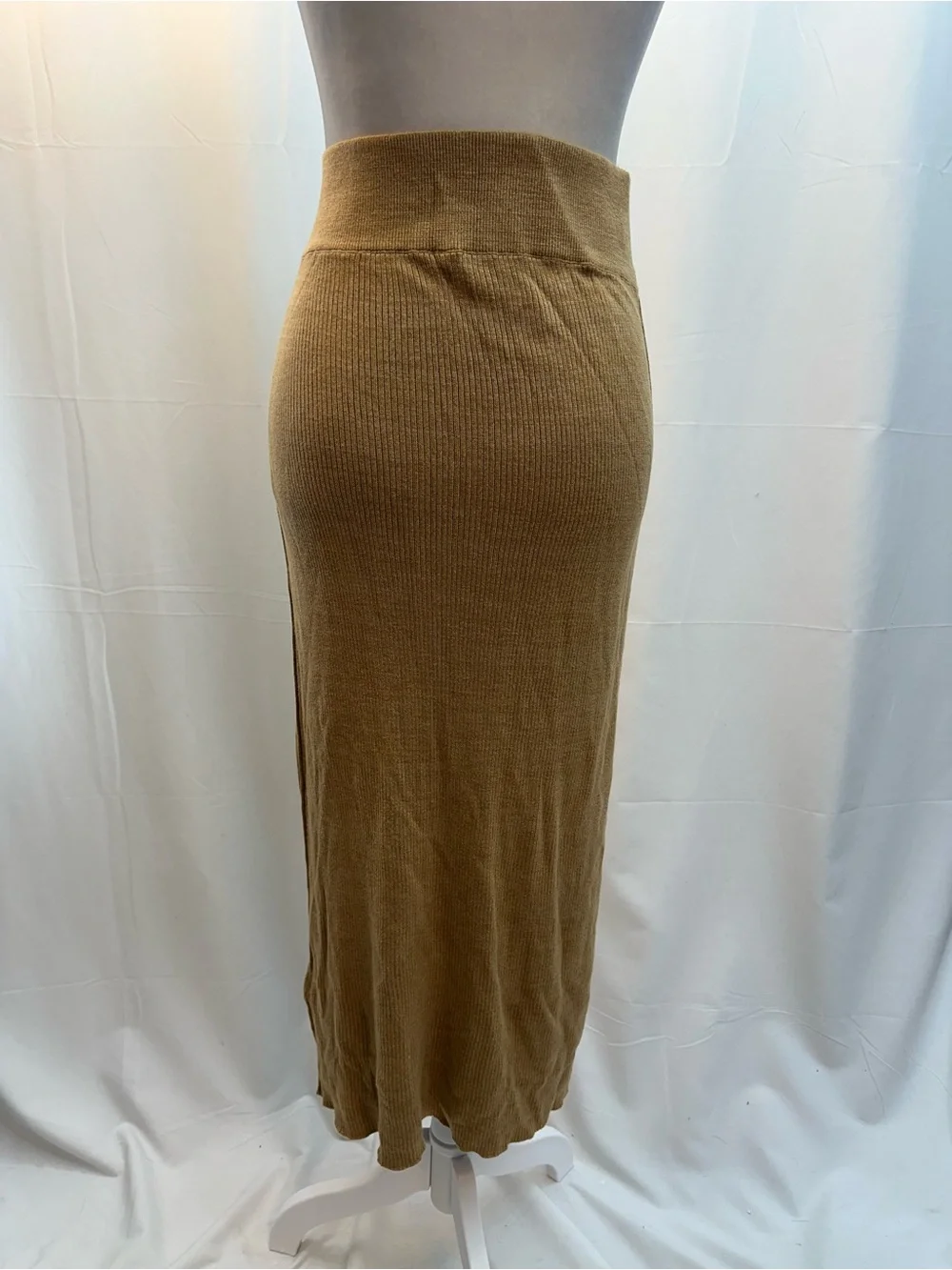 Free People Ribbed Maxi Skirt in Camel Brown M